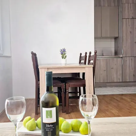 Family Nest Apartment *