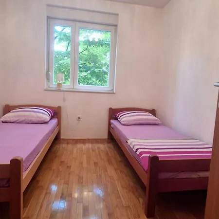 Apartament Family Nest *